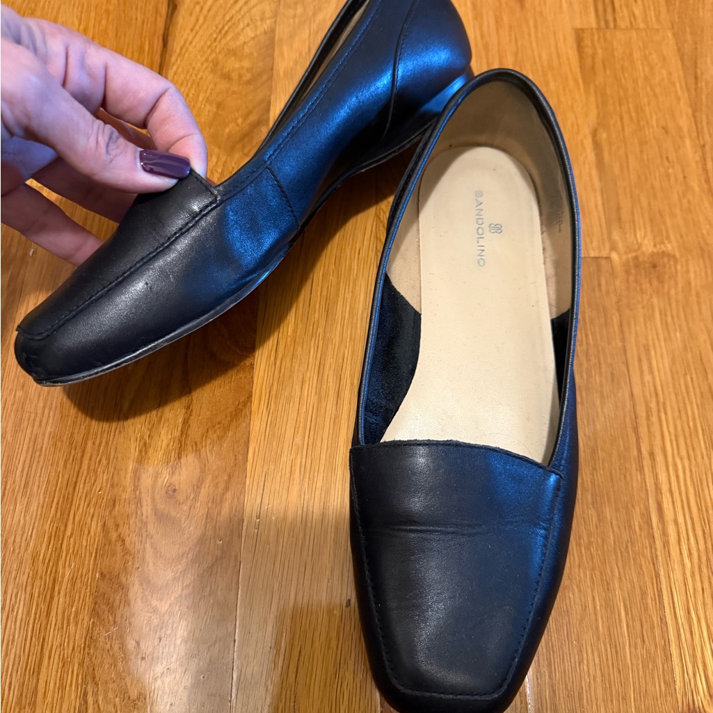 Bandolino Black Leather Slip-On Loafers